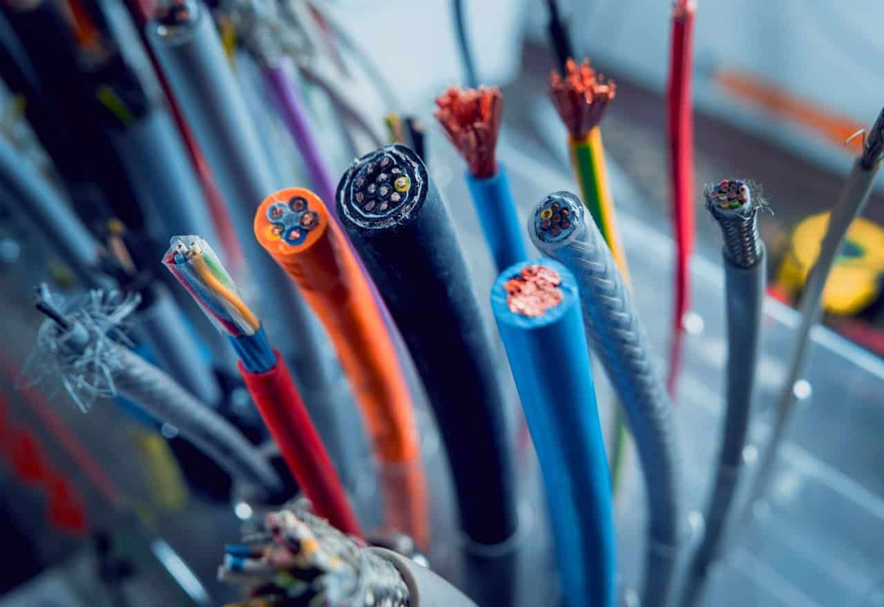 تصویر 3 از کابل برق مسی مقاوم در برابر فشار و ضربه